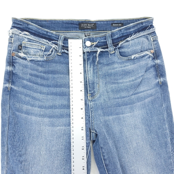 Judy Blue Jeans Size 15/32 Womens Slim Fit Skinny Medium Wash Blue Denim - Picture 6 of 10